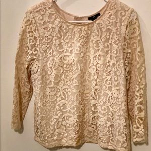 Mid sleeve lace top